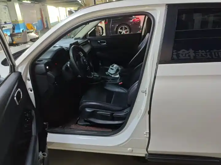 Vezel 1.5 L CVT Tech