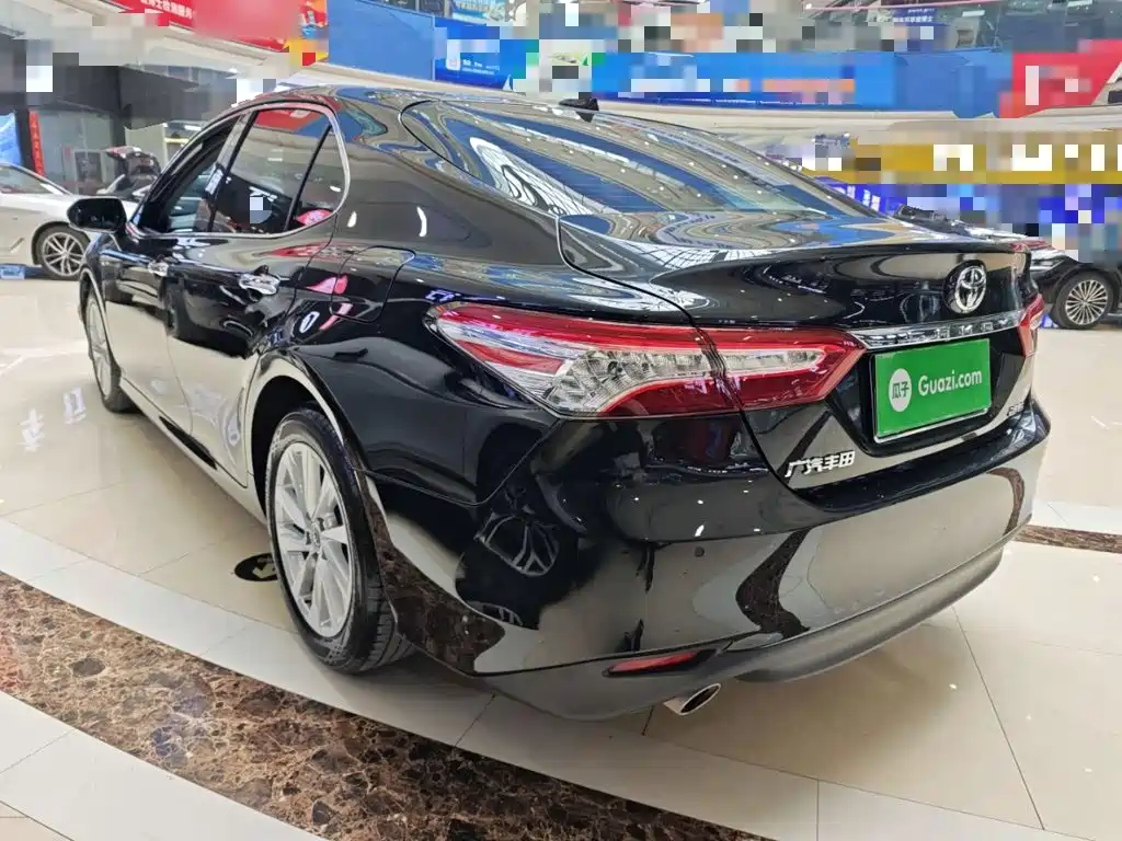 Camry 2.0 G Luxury