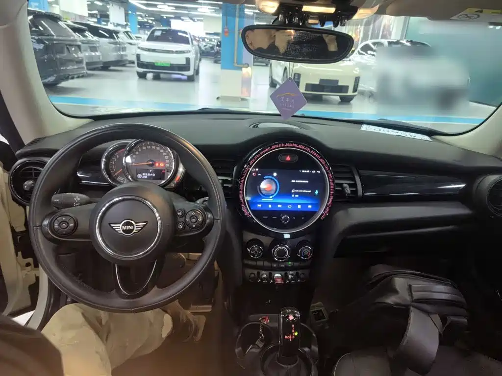 MINI 1.5 T ONE PLUS