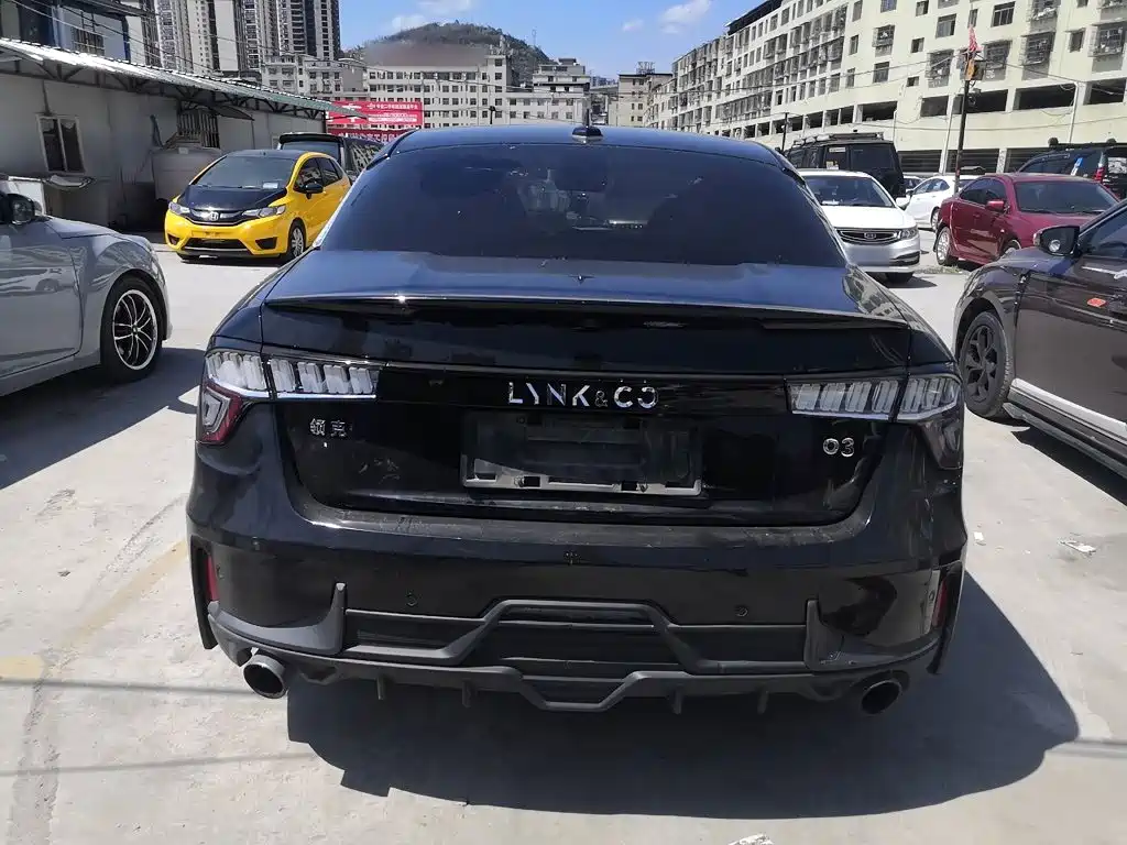 Lynk & Co 03 2.0 TD Auto Power Pro