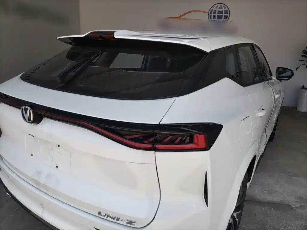 Changan UNI-Z NEV Smart New Blue Whale 125 km Warship