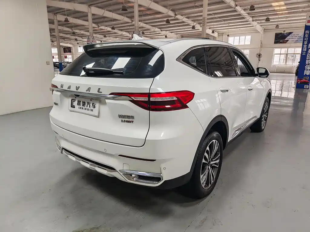Haval F7 2.0 T 2 WD i