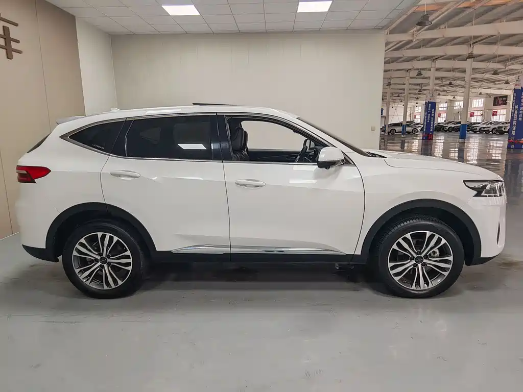 Haval F7 2.0 T 2 WD i