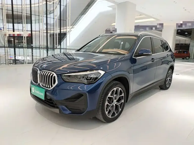 BMW X1 sDrive25 Li Leading