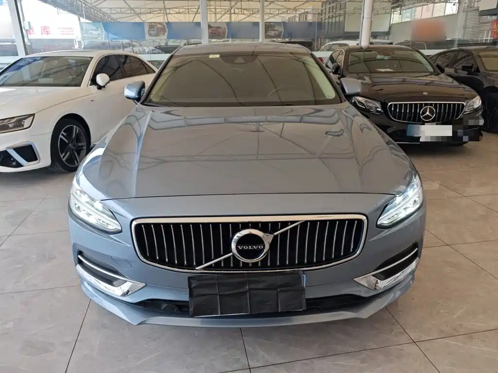 Volvo S90 T4 Smart Ease