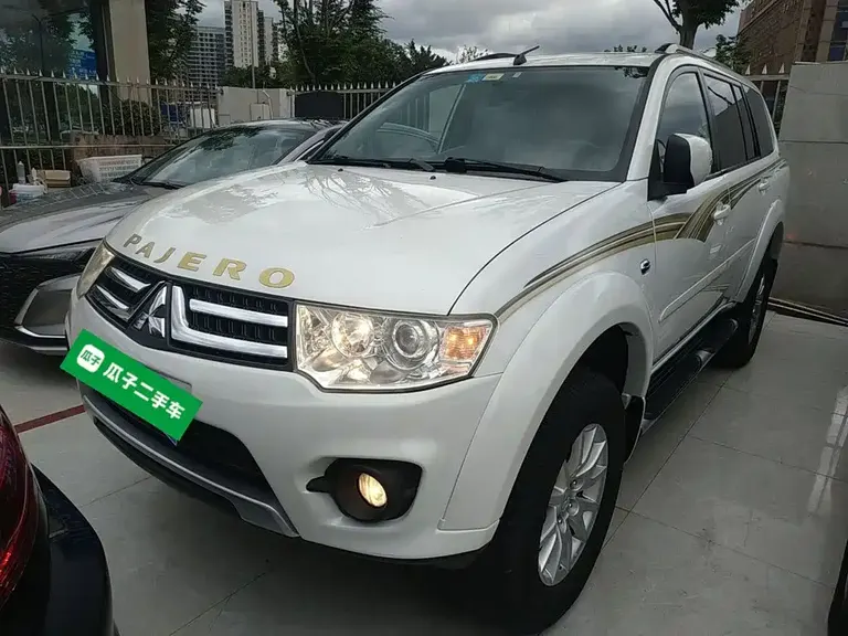 Mitsubishi Pajero Sport 3.0 L Auto 2 WD Luxury