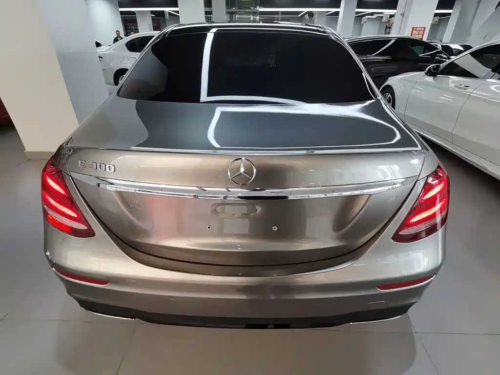 Mercedes-Benz E-Class E 300 Sport