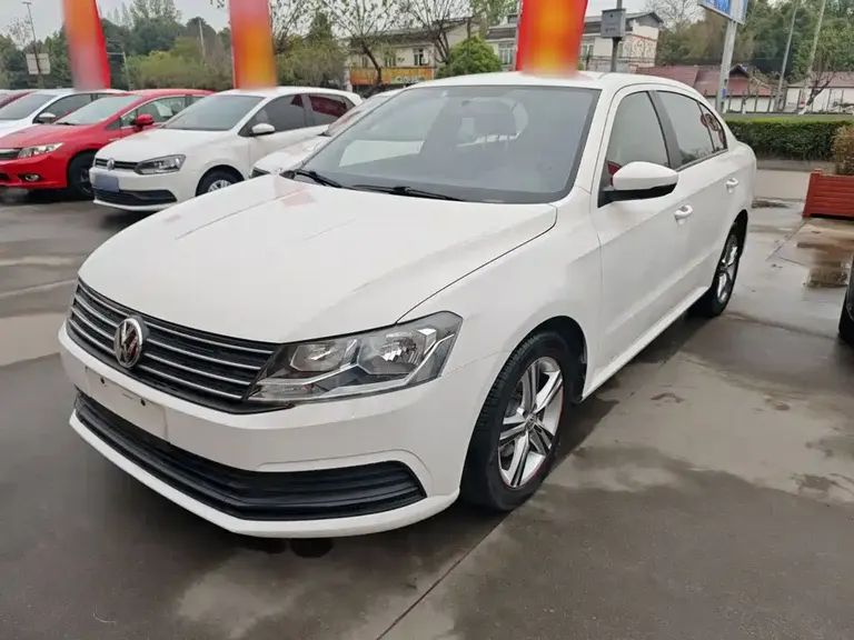Volkswagen Lavida 1.6 L Auto Style