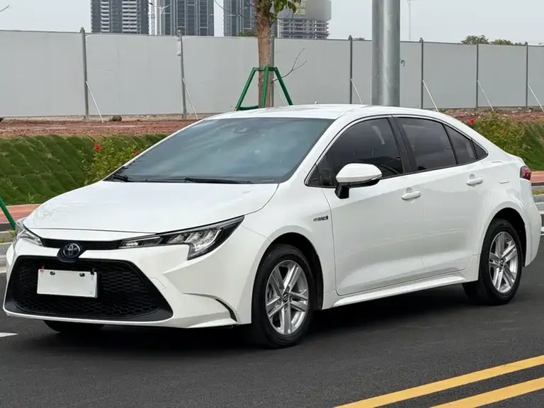 Toyota Levin Dual Engine 1.8 H E-CVT Leading