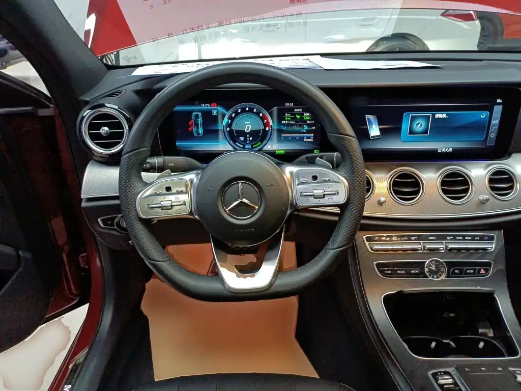 Mercedes-Benz E-Class (Import) E 260 Sport