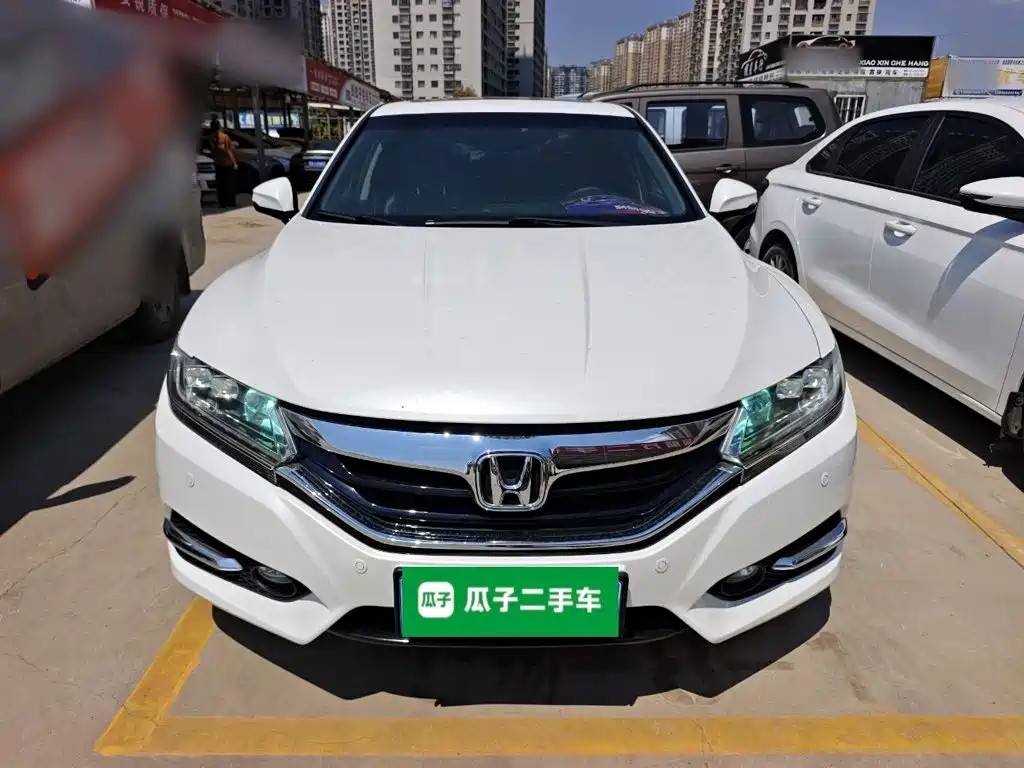 Spirior 2.4 L Distinguished