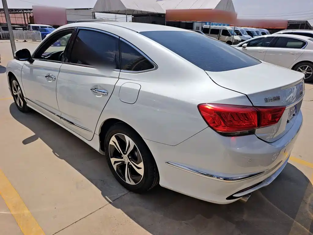 Spirior 2.4 L Distinguished