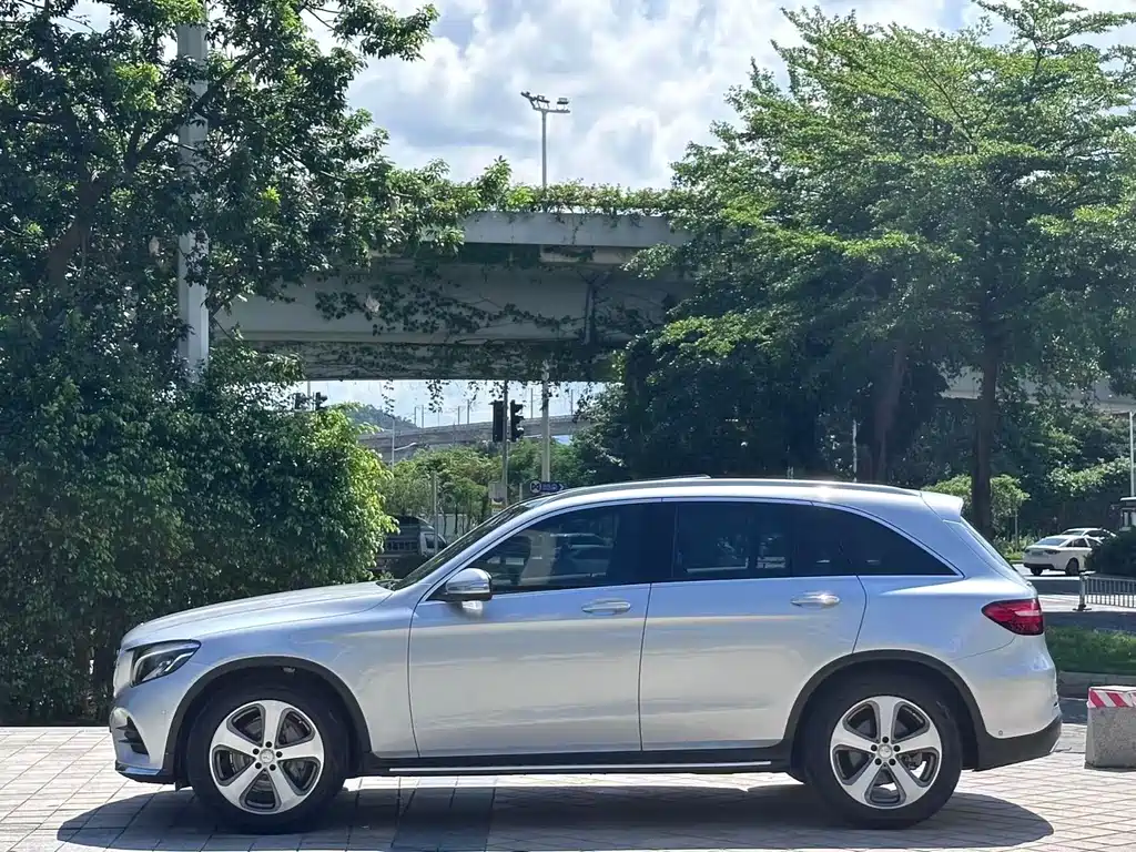Mercedes-Benz GLC GLC 260 4 MATIC Luxury