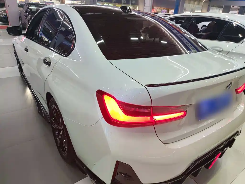 BMW 3 Series 325 i M Sport Package