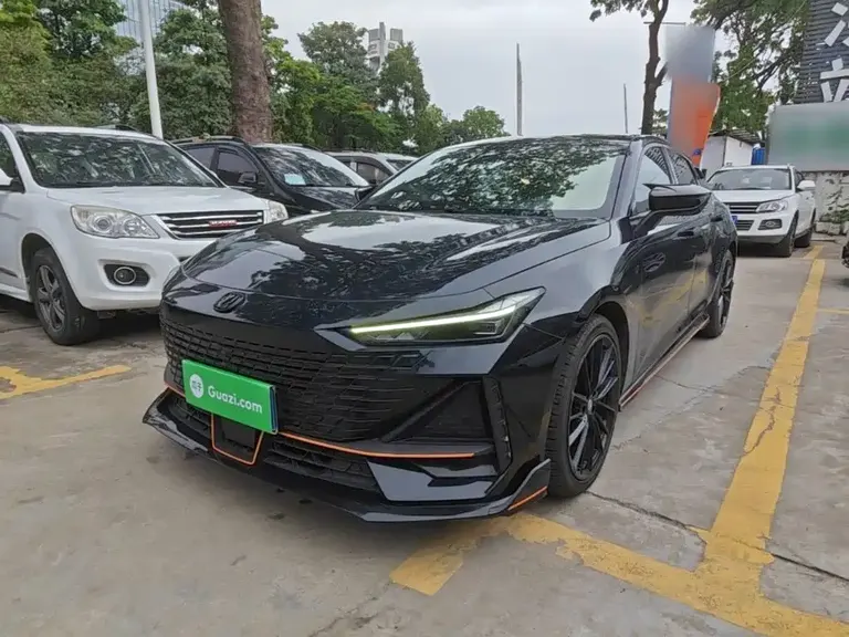 Changan UNI-V 1.5 T Sport