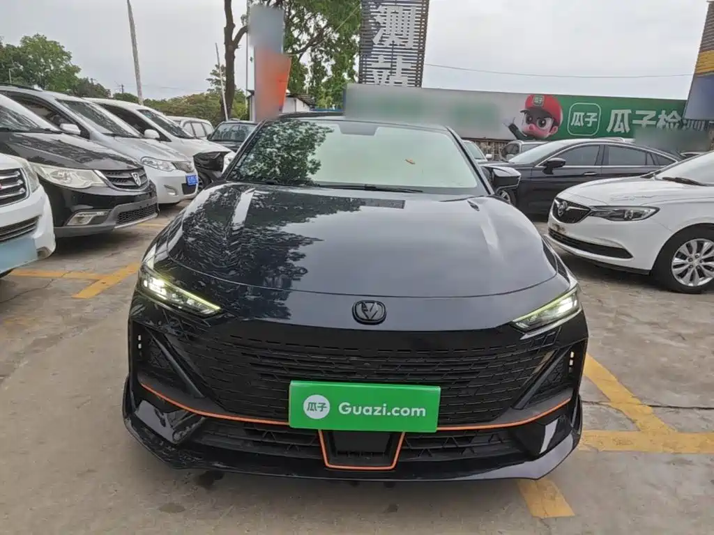 Changan UNI-V 1.5 T Sport