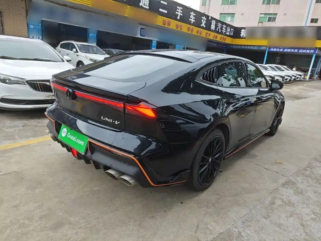 Changan UNI-V 1.5 T Sport