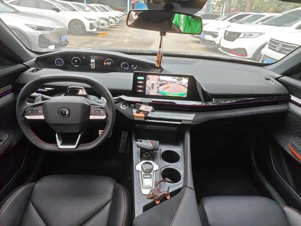 Changan UNI-V 1.5 T Sport