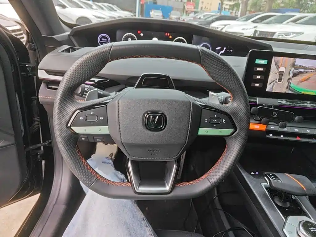 Changan UNI-V 1.5 T Sport