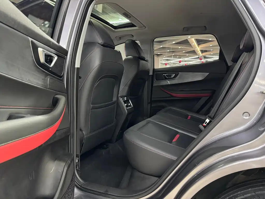 Tiggo 5 x Super Hero 1.5 L CVT Fashion