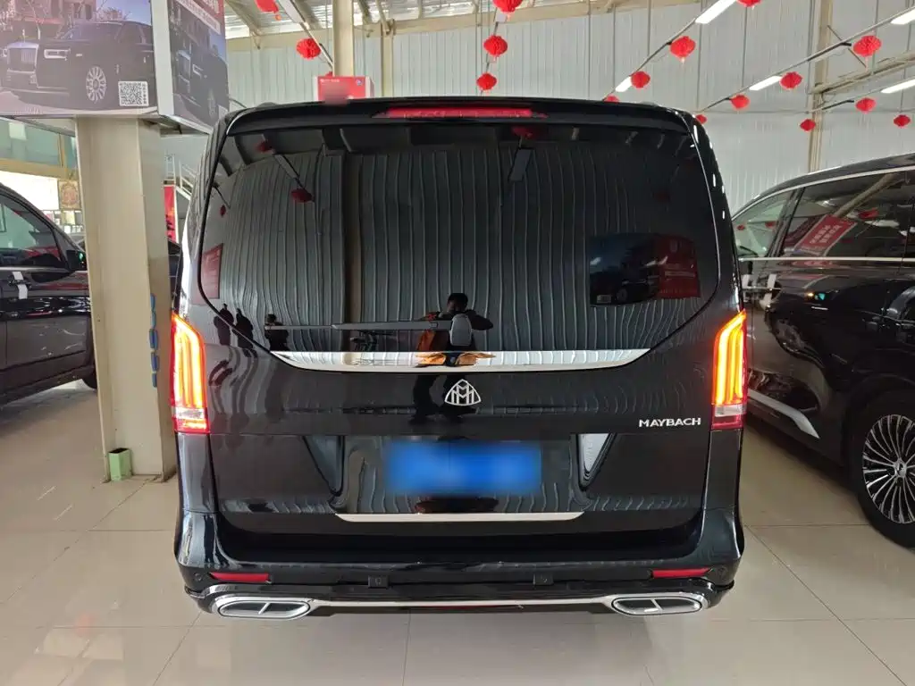 Mercedes-Benz V-Class V 260 Distinguished