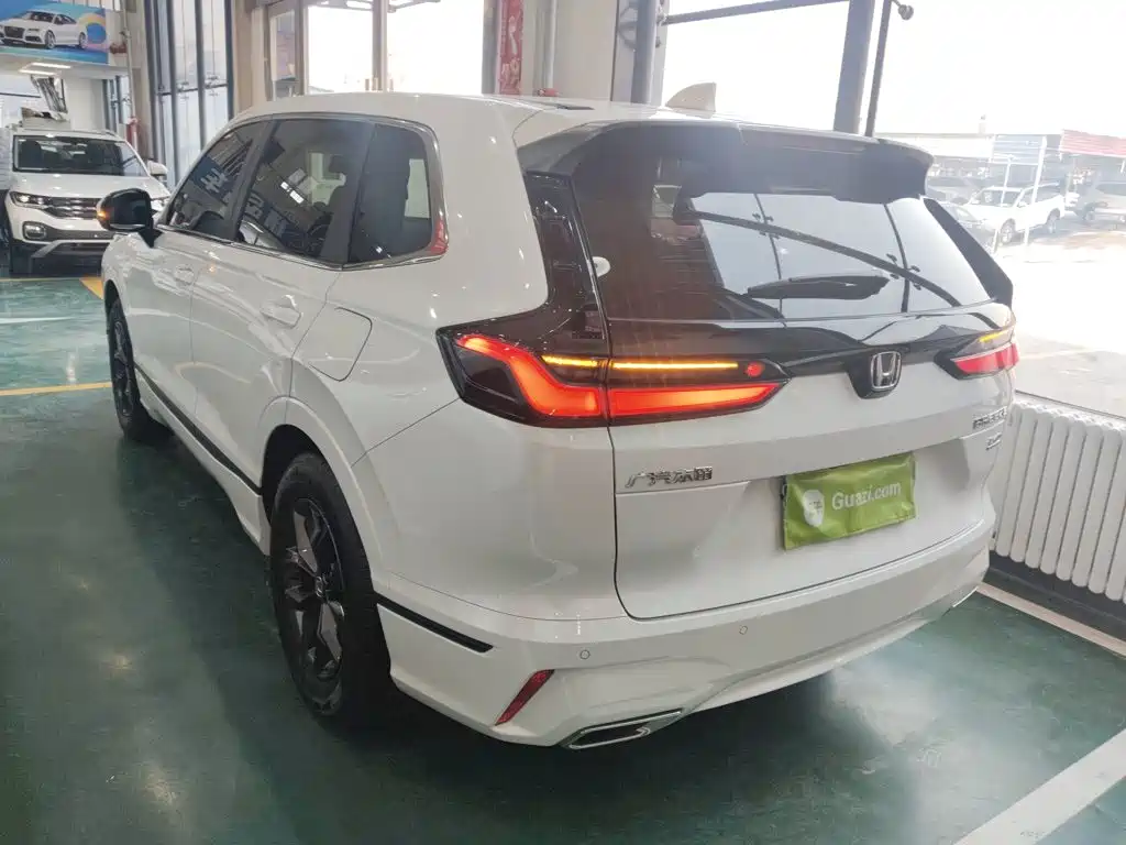 Breeze 240 TURBO 2 WD Luxury 5-seat