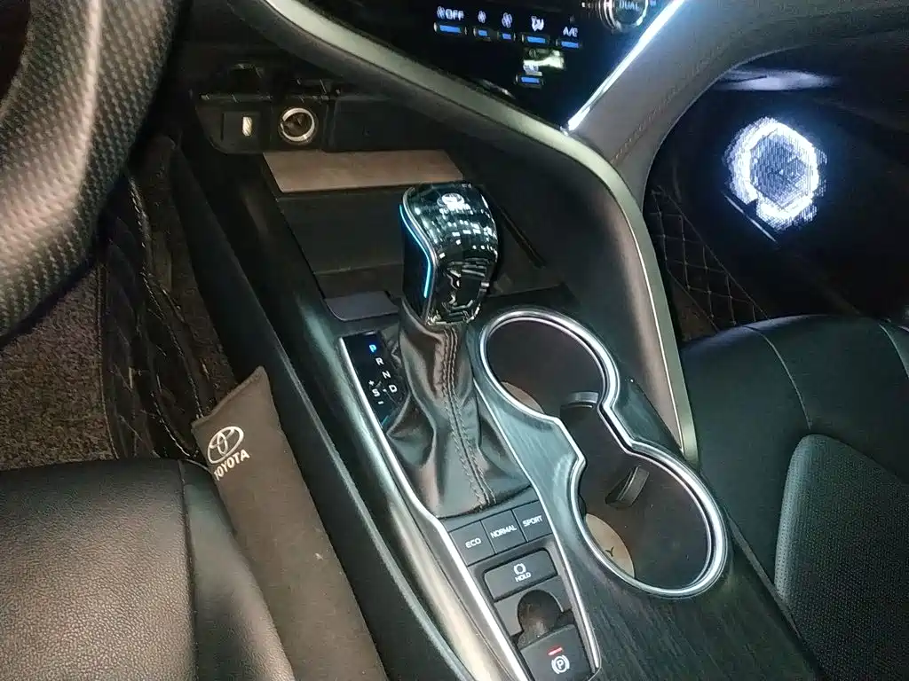 Camry 2.5 G Luxury