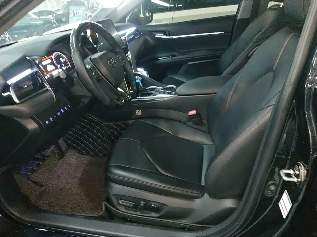 Camry 2.5 G Luxury