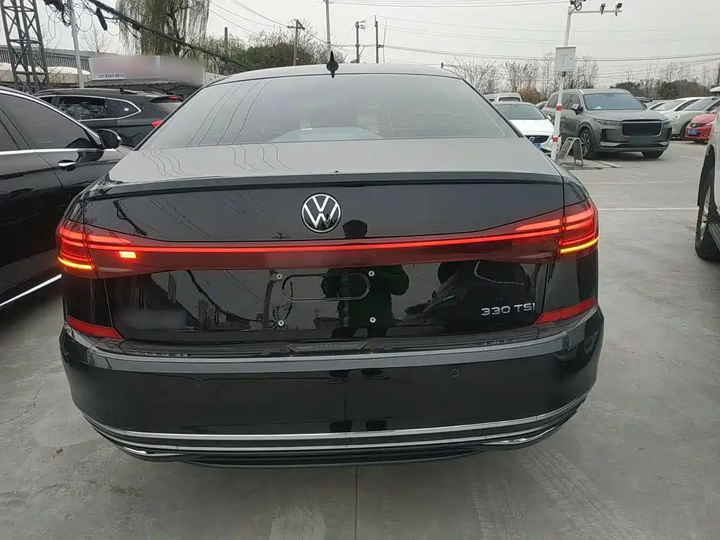 Passat Facelift 330 TSI Starry Sky Elite