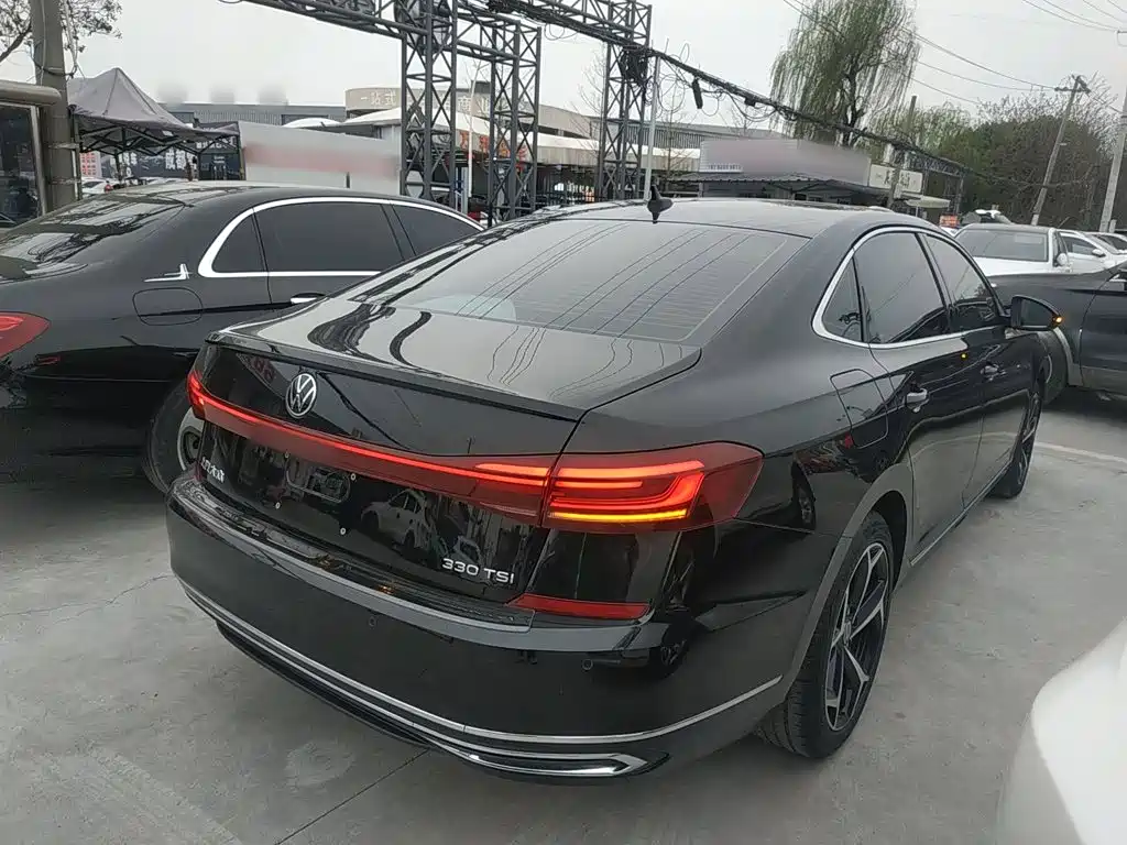 Passat Facelift 330 TSI Starry Sky Elite