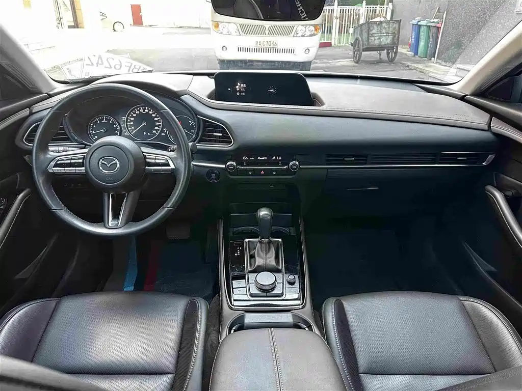 Mazda CX-30 2.0 L Auto Jiayue