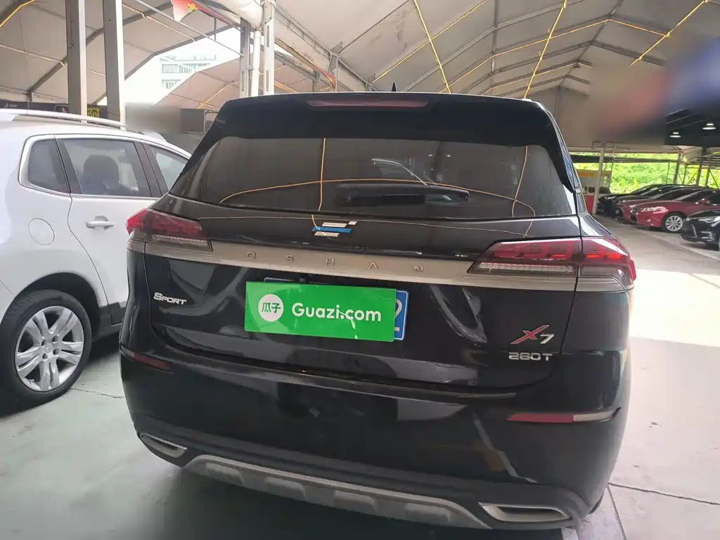 Changan Oshan X7 1.5 T Auto Luxury