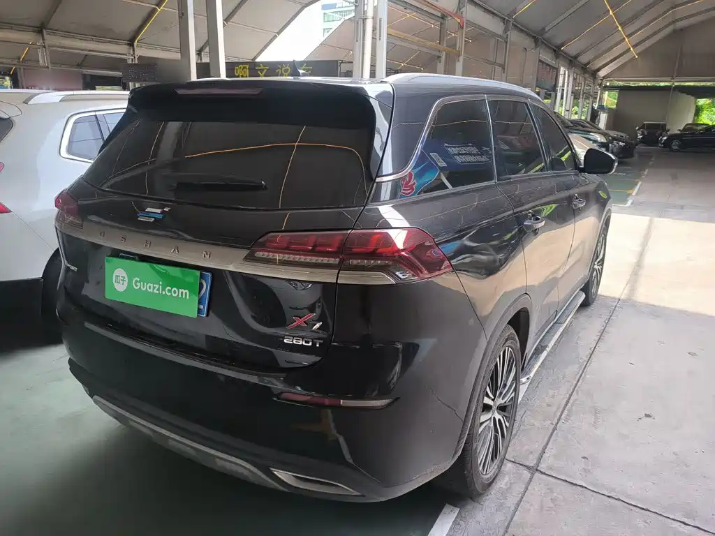 Changan Oshan X7 1.5 T Auto Luxury