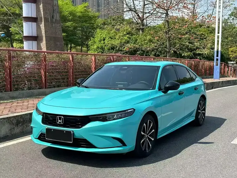 Honda Integra 240 TURBO CVT Phantom Night · Tech