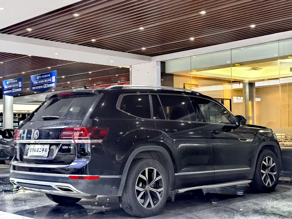 Teramont 330 TSI 2 WD Luxury CN-VI