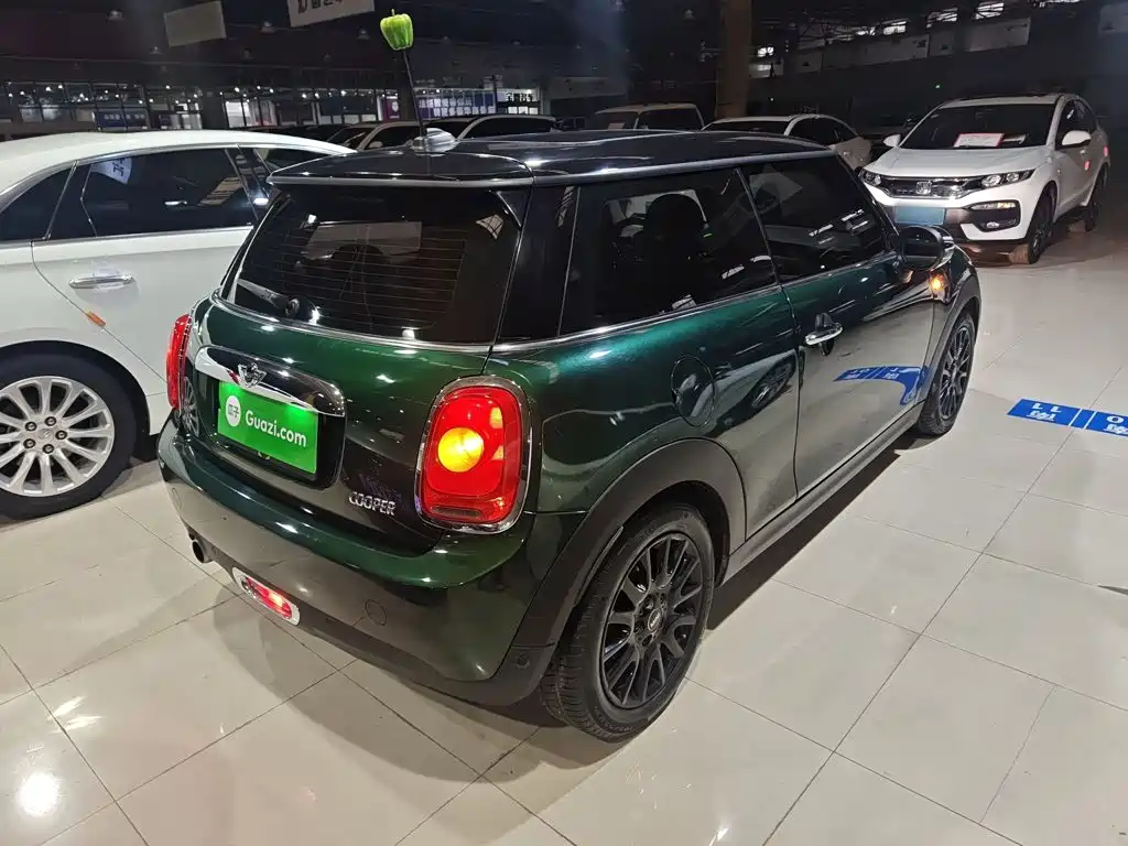MINI 1.5 T COOPER Fun