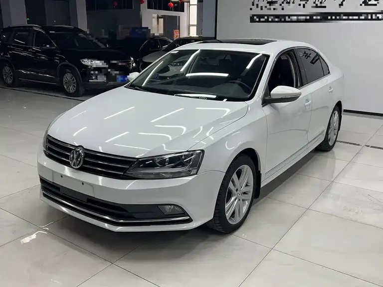 Volkswagen Sagitar 1.6 L Auto Comfort