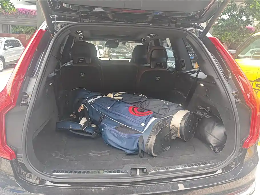 Volvo XC90 B6 Smart Ease Luxury 7-seat
