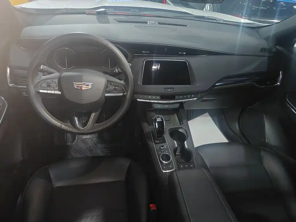 Cadillac XT4 28 T 2 WD Style