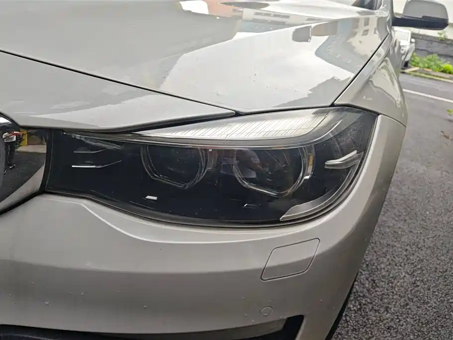 BMW 3 Series GT 320 i Fashion