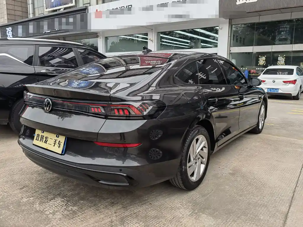 Lamando Lamando L 280 TSI DSG Dazzle Hot