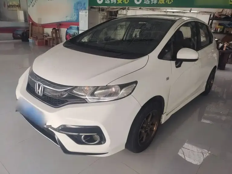 Honda Fit 1.5 L CVT Comfort Sunroof
