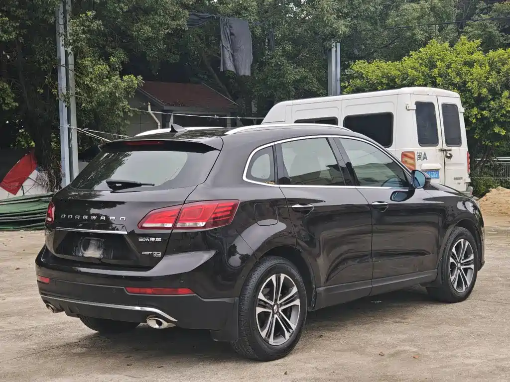 Borgward BX7 28 T 4 WD Flagship 5-seat