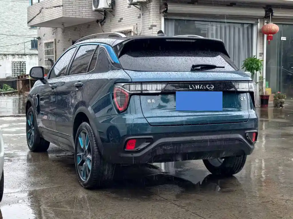 Lynk & Co 01 2.0 T 2 WD Pro