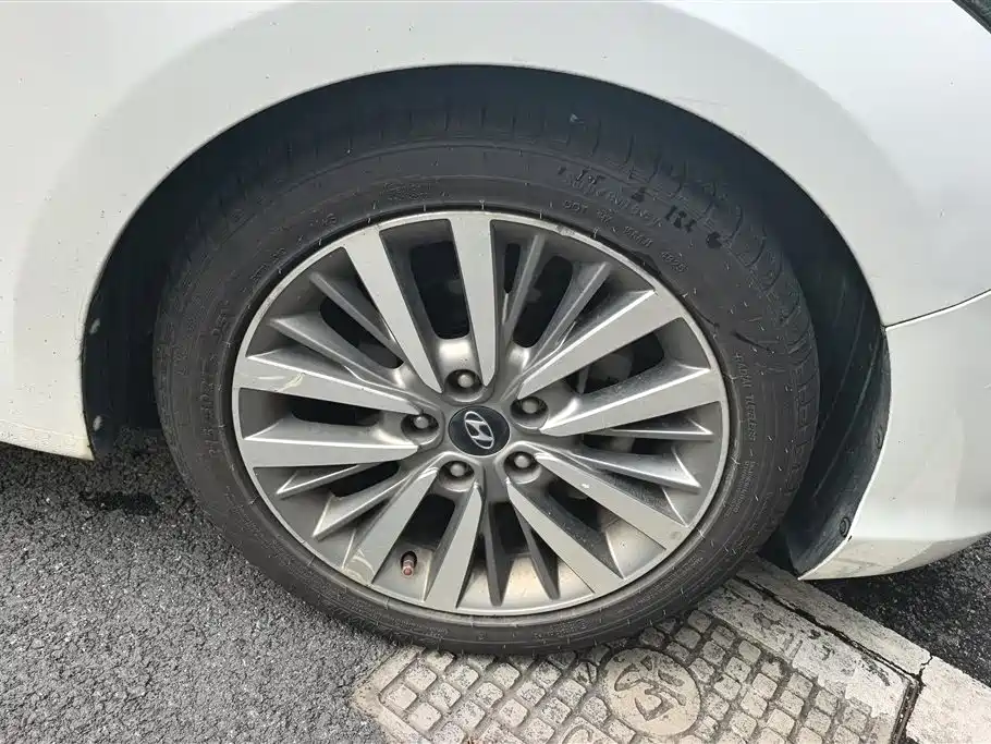 Mistra 1.8 L Auto Intelligent GLS CN-V