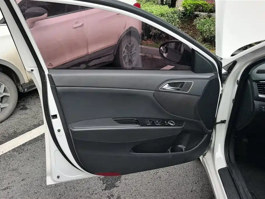 Mistra 1.8 L Auto Intelligent GLS CN-V