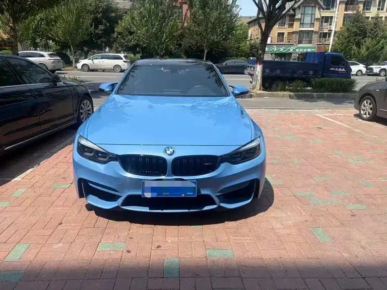 BMW M4 M4 2-door Coupe Racing
