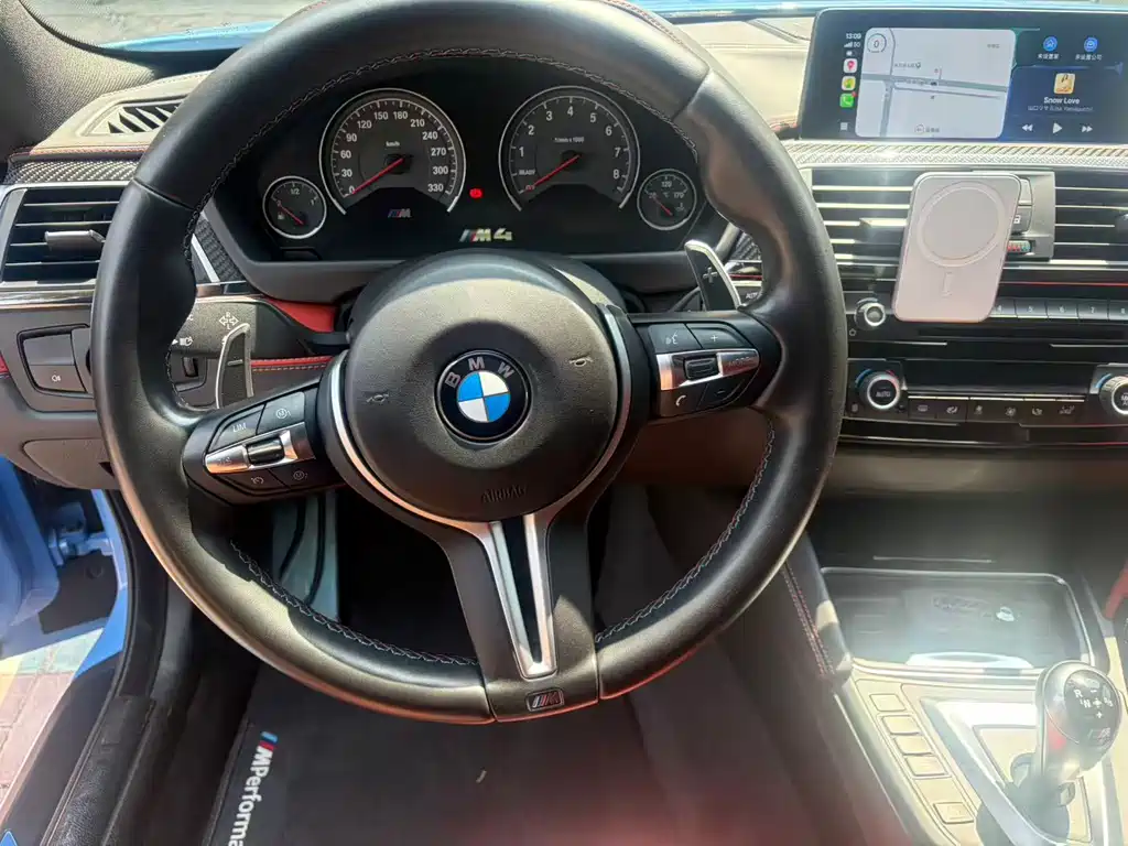 BMW M4 M4 2-door Coupe Racing