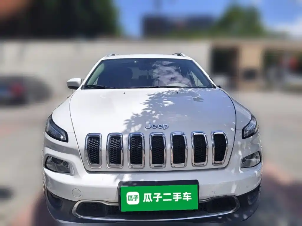 Cherokee 自由光 2017款 2.0 L 领先版