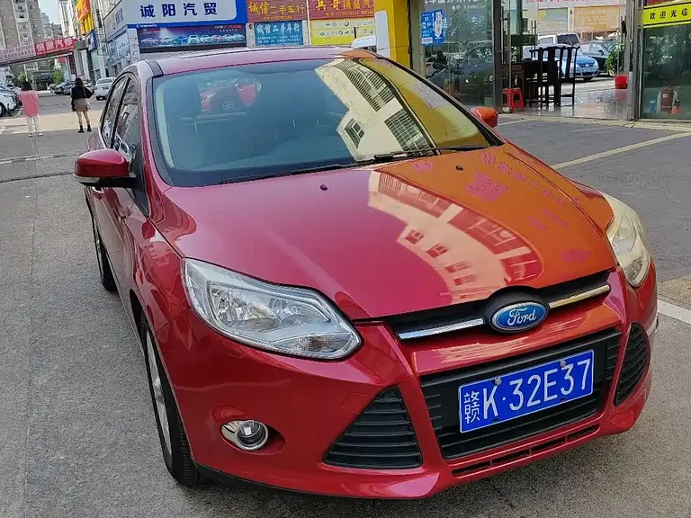 Ford Focus Hatchback 1.6 L Auto Style
